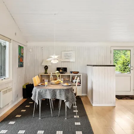 Vakantiehuis Stunning In With Wifi *